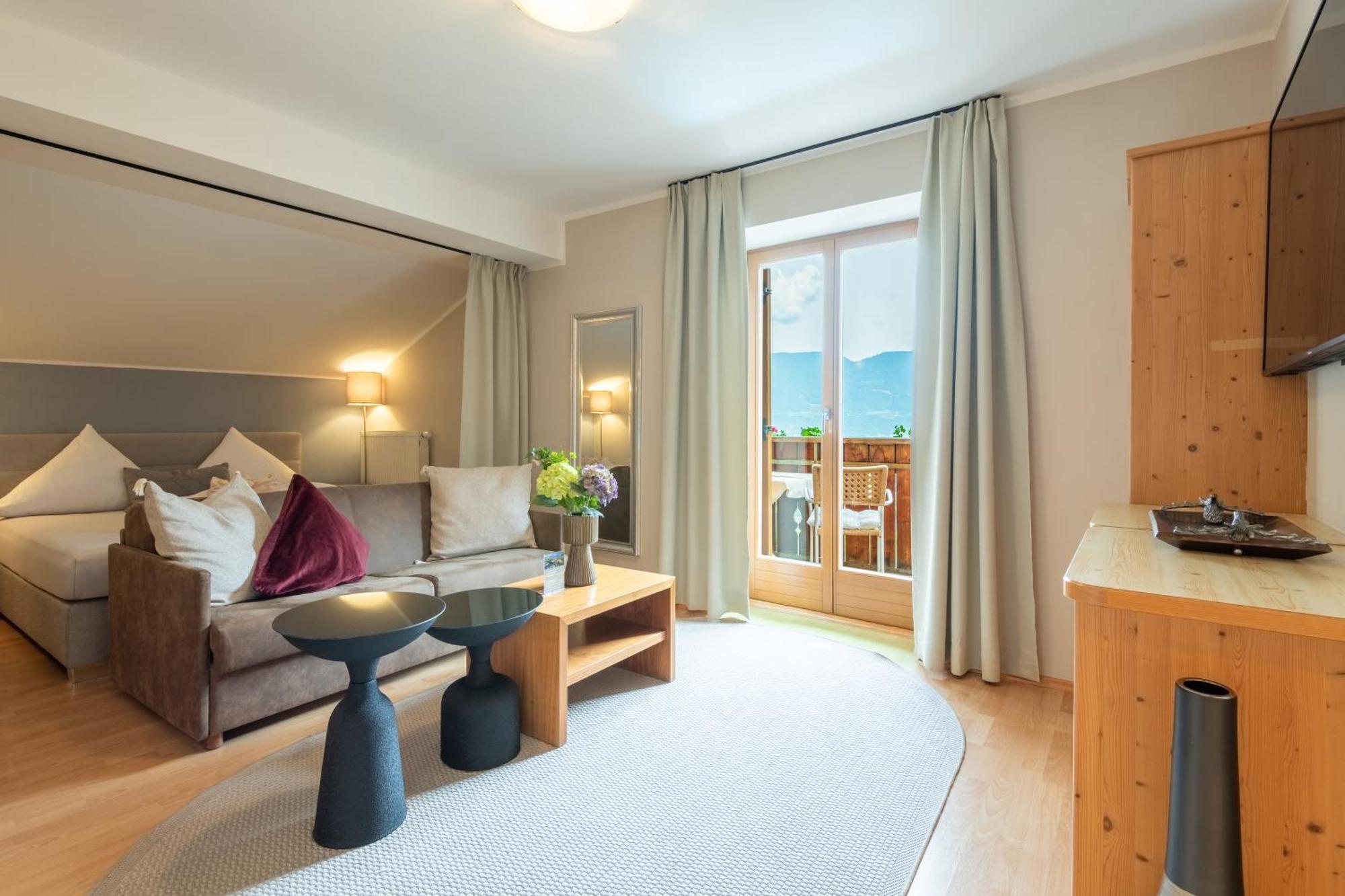 Hotel Residence Mavie Lagundo Bagian luar foto