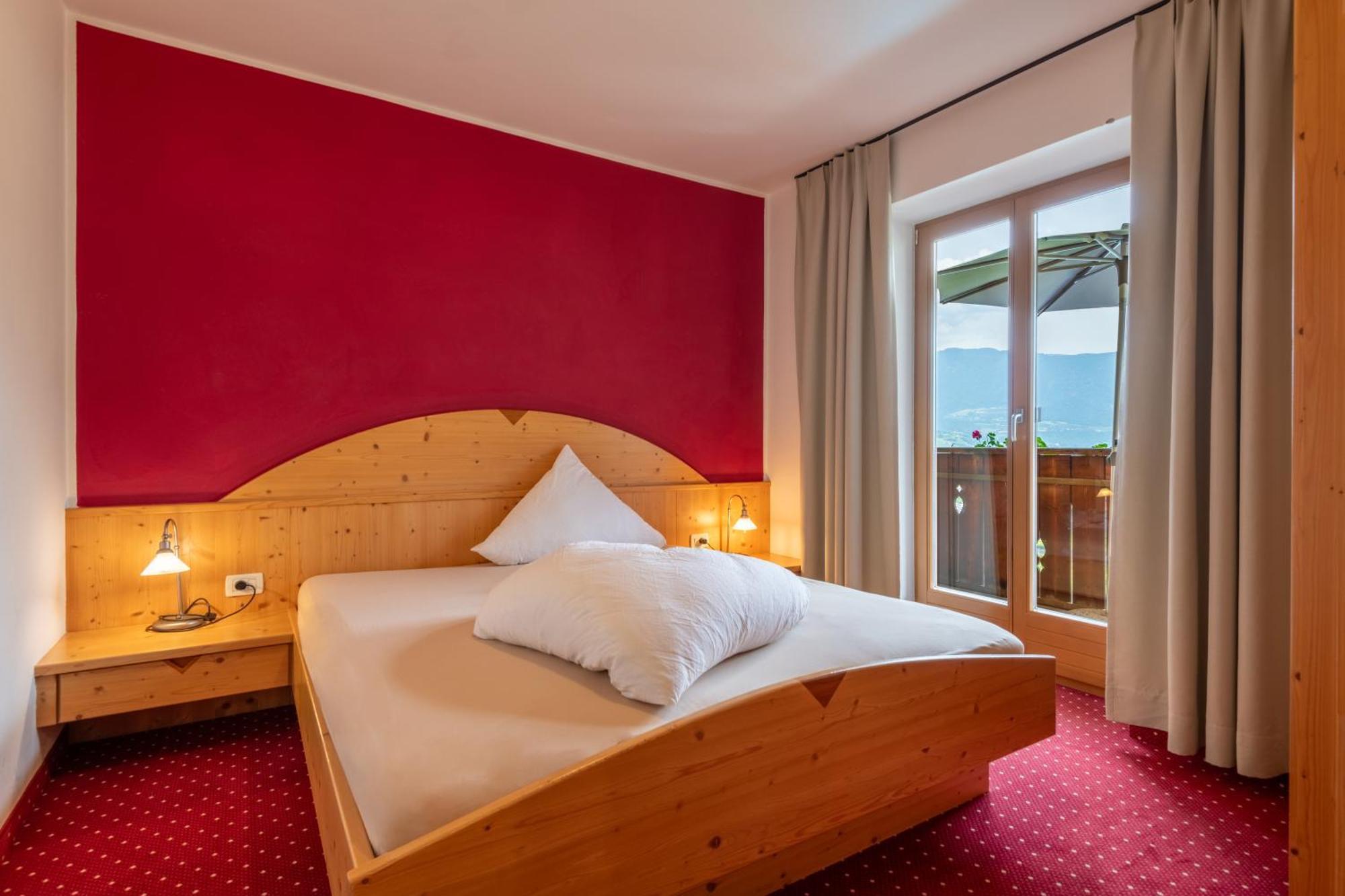 Hotel Residence Mavie Lagundo Bagian luar foto